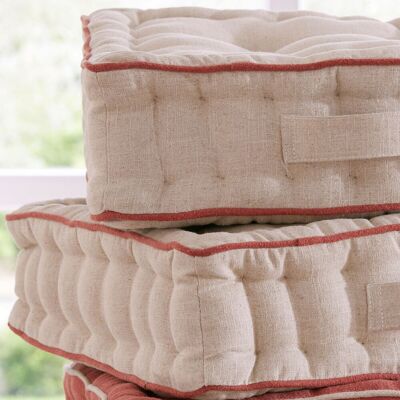 Becquet Coussin matelas capitonné beige- NITI 40 x 40 cm unisex - Publicité Becquet Coussin matelas capitonné beige- NITI 40 x 40 cm unisex - Publicité