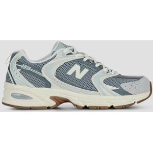 Baskets basses New Balance 530 Gris - Publicité Baskets basses New Balance 530 Gris - Publicité