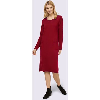 Robe en tricot tricot affinant - Publicité Robe en tricot tricot affinant - Publicité
