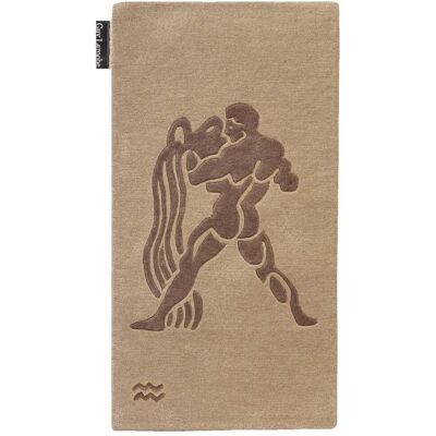 Guy Laroche Tapis salon et chambre fait main en laine motif géométrique RIUS - Publicité Guy Laroche Tapis salon et chambre fait main en laine motif géométrique RIUS - Publicité