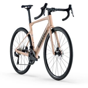 Vélo BMC Roadmachine ONE 2026 - Publicité Vélo BMC Roadmachine ONE 2026 - Publicité