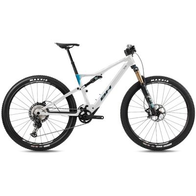 Vélo électrique BH iLYNX Race Carbon 7.8 2026 L BLANC - Publicité Vélo électrique BH iLYNX Race Carbon 7.8 2026 L BLANC - Publicité