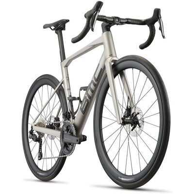 Vélo BMC Roadmachine 01 THREE 2027 51 ARGENT - Publicité Vélo BMC Roadmachine 01 THREE 2027 51 ARGENT - Publicité