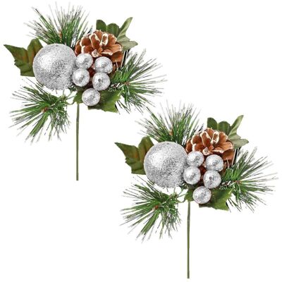 Theme Machine Tige Artificielle De Noël Avec Boule Brillante, Baies Et Pigne - 2x Argent - Publicité Theme Machine Tige Artificielle De Noël Avec Boule Brillante, Baies Et Pigne - 2x Argent - Publicité