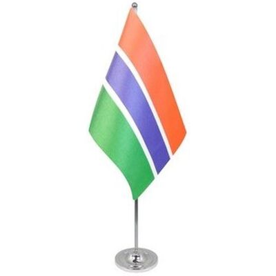 Az Flag Drapeau De Table Prestige Gambie 22x15cm En Satin - Grand Drapeaux De Bureau Gam - Publicité Az Flag Drapeau De Table Prestige Gambie 22x15cm En Satin - Grand Drapeaux De Bureau Gam - Publicité