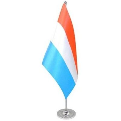 Az Flag Drapeau De Table Prestige Luxembourg 22x15cm En Satin - Grand Drapeaux De Bureau - Publicité Az Flag Drapeau De Table Prestige Luxembourg 22x15cm En Satin - Grand Drapeaux De Bureau - Publicité