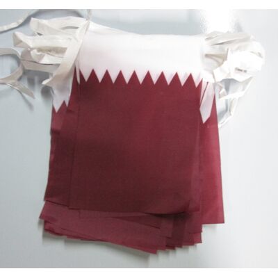 Az Flag - Drapeau Qatarien 21x15 cm - Guirlande 6 m - 20 drapeaux - Publicité Az Flag - Drapeau Qatarien 21x15 cm - Guirlande 6 m - 20 drapeaux - Publicité