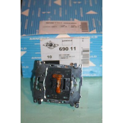 Bouton Poussoir 6a O+f Lumineux Arnould Initia 69011 690 11 - Publicité Bouton Poussoir 6a O+f Lumineux Arnould Initia 69011 690 11 - Publicité