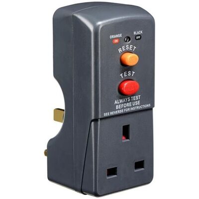 Masterplug Residual Current Device Safety Adaptor ARCDkg-MP/EC - Adaptateur de sécurité RCD - Publicité Masterplug Residual Current Device Safety Adaptor ARCDkg-MP/EC - Adaptateur de sécurité RCD - Publicité