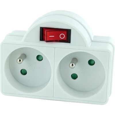 Adaptateur Secteur Avec 2 Prises 230 V Et Interrupteur - Revolt - Publicité Adaptateur Secteur Avec 2 Prises 230 V Et Interrupteur - Revolt - Publicité