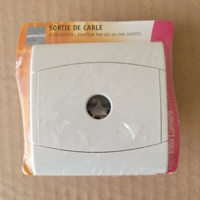 1 Sortie De Câble - Initia - Blanc - Complet Prêt À Poser - Arnould 59038 - Publicité 1 Sortie De Câble - Initia - Blanc - Complet Prêt À Poser - Arnould 59038 - Publicité