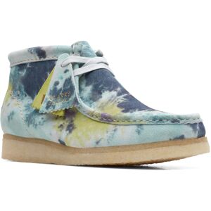 Clarks Wallabee Boot Chukka Pour Femmes En Cuir Bleu - Publicité Clarks Wallabee Boot Chukka Pour Femmes En Cuir Bleu - Publicité