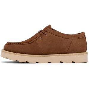 Clarks Meare Walla Pour Hommes En Suede Brown - Publicité Clarks Meare Walla Pour Hommes En Suede Brown - Publicité