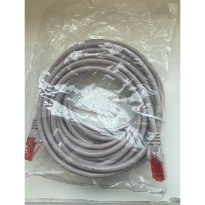 MicroConnect Modèle - Câble réseau - RJ-45 à RJ-45 - 10M - UTP - Cat 6 - Violet - Publicité MicroConnect Modèle - Câble réseau - RJ-45 à RJ-45 - 10M - UTP - Cat 6 - Violet - Publicité