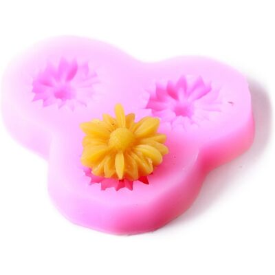 World Of Moulds Marguerite Silicone Fondant Glaçage Moule Chocolat - 3 Cavité - Paquet De 10 - Publicité World Of Moulds Marguerite Silicone Fondant Glaçage Moule Chocolat - 3 Cavité - Paquet De 10 - Publicité