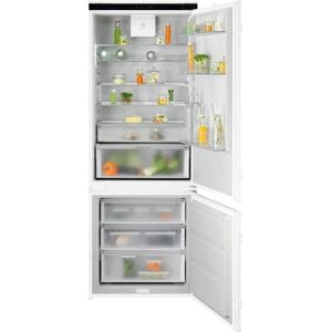 Electrolux Réfrigérateur-congélateur Encastrable 188.4 cm Série 800 Cooling 360 KNG8TD75S - Publicité Electrolux Réfrigérateur-congélateur Encastrable 188.4 cm Série 800 Cooling 360 KNG8TD75S - Publicité