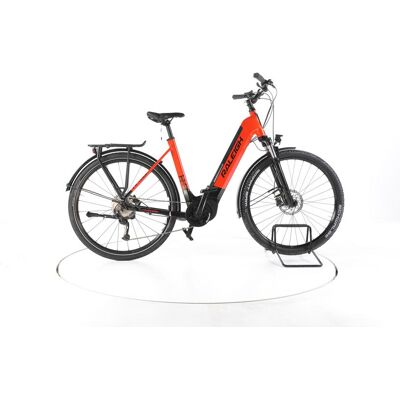 Raleigh Dundee 9 Vélo Électrique de Trekking Cadre bas - 305445 - Publicité Raleigh Dundee 9 Vélo Électrique de Trekking Cadre bas - 305445 - Publicité