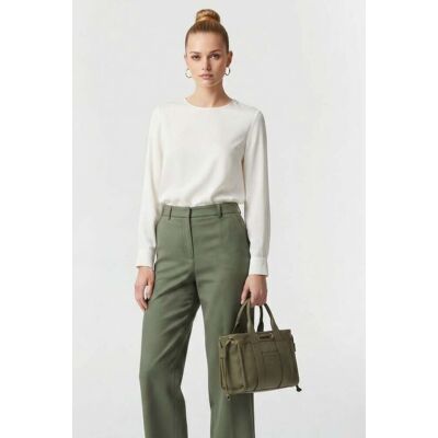 Coccinelle Grained Leather Small Tote Bag Taille: OS Sacs en bandoulière Outlet Femme - Publicité Coccinelle Grained Leather Small Tote Bag Taille: OS Sacs en bandoulière Outlet Femme - Publicité