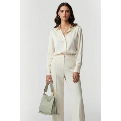 Coccinelle Medium Leather Shoulder Bag In Mint Green Taille: OS Shorts Outlet Femme Cyan - Publicité Coccinelle Medium Leather Shoulder Bag In Mint Green Taille: OS Shorts Outlet Femme Cyan - Publicité