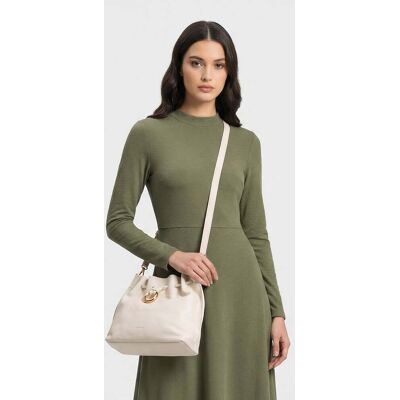 Coccinelle Grained Leather Cross Body Bag In Cream Taille: OS Shorts Outlet Femme Blanche - Publicité Coccinelle Grained Leather Cross Body Bag In Cream Taille: OS Shorts Outlet Femme Blanche - Publicité