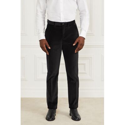 Guess by Marciano GUESS Marciano By Warren Smoking Pant Jet Black Suit Taille: 50 Pantalons de costume Outlet Homme Le Noir - Publicité Guess by Marciano GUESS Marciano By Warren Smoking Pant Jet Black Suit Taille: 50 Pantalons de costume Outlet Homme Le Noir - Publicité