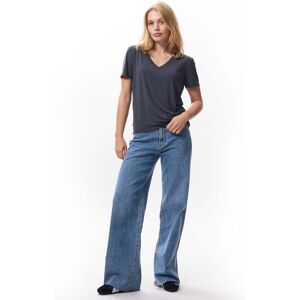 Catwalk Junkie Tshirt With Vneck Dark Grey Taille: 36 Chemises Outlet Femme Gris - Publicité Catwalk Junkie Tshirt With Vneck Dark Grey Taille: 36 Chemises Outlet Femme Gris - Publicité