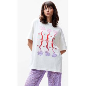 Catwalk Junkie Oversized Graphic Tshirt Off White Taille: 34 Chemises Outlet Femme Blanche - Publicité Catwalk Junkie Oversized Graphic Tshirt Off White Taille: 34 Chemises Outlet Femme Blanche - Publicité