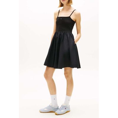 Tommy Hilfiger Tjw Rib Poplin Mix Dress Black Taille: S Robes Mini Outlet Femme Le Noir - Publicité Tommy Hilfiger Tjw Rib Poplin Mix Dress Black Taille: S Robes Mini Outlet Femme Le Noir - Publicité