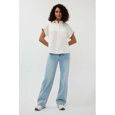 Esqualo Blouse S/slve Pocket Satin Look Off White Taille: 38 Chemises à boutons Outlet Femme Blanche - Publicité Esqualo Blouse S/slve Pocket Satin Look Off White Taille: 38 Chemises à boutons Outlet Femme Blanche - Publicité