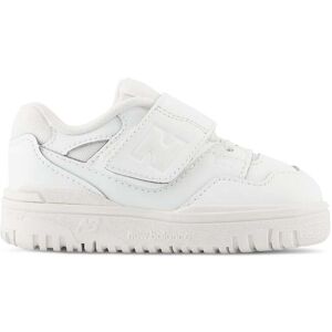 New Balance Ihb550ww Sneakers In White Taille: 17 Chaussures Outlet kids Blanche - Publicité New Balance Ihb550ww Sneakers In White Taille: 17 Chaussures Outlet kids Blanche - Publicité