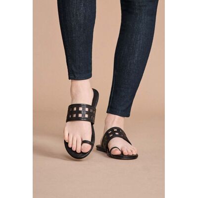 Anne Fontaine Toby Black Taille: 41 Sandales Outlet Femme Le Noir - Publicité Anne Fontaine Toby Black Taille: 41 Sandales Outlet Femme Le Noir - Publicité