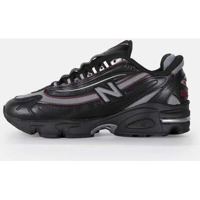 New Balance 1000 Black Taille: 43 Baskets Outlet Homme Le Noir - Publicité New Balance 1000 Black Taille: 43 Baskets Outlet Homme Le Noir - Publicité