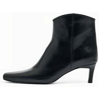 Bimba y Lola Black Leather Heeled Gaucho Ankle Boot Taille: 35 Bottes Outlet Femme Noir - Publicité Bimba y Lola Black Leather Heeled Gaucho Ankle Boot Taille: 35 Bottes Outlet Femme Noir - Publicité