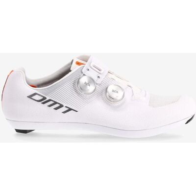 Chaussures DMT KR0 EVO - Respirantes, Légères, Ajustement Précis - Publicité Chaussures DMT KR0 EVO - Respirantes, Légères, Ajustement Précis - Publicité