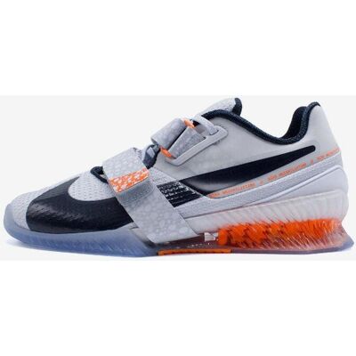 Chaussures Nike Romaleos blanc noir orange - 41 - Publicité Chaussures Nike Romaleos blanc noir orange - 41 - Publicité