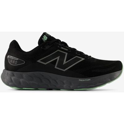 Baskets New Balance Fresh Foam 680 v8 Waterproof noir pur - 49 - Publicité Baskets New Balance Fresh Foam 680 v8 Waterproof noir pur - 49 - Publicité