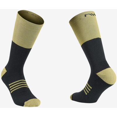 Chaussettes Northwave Extreme Pro High noir vert - L - Publicité Chaussettes Northwave Extreme Pro High noir vert - L - Publicité