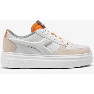 Chaussures Diadora Magic Bold Puffy blanc beige orange femme. - 38 - Publicité Chaussures Diadora Magic Bold Puffy blanc beige orange femme. - 38 - Publicité