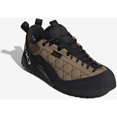 Chaussures adidas Guide Tennie Pro GORE-TEX marron noir - 41(1/3) - Publicité Chaussures adidas Guide Tennie Pro GORE-TEX marron noir - 41(1/3) - Publicité
