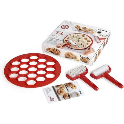 Découpeur à biscuits rouge Lekue avec 2 rouleaux - Découpeur de biscuits - Publicité Découpeur à biscuits rouge Lekue avec 2 rouleaux - Découpeur de biscuits - Publicité