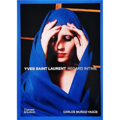 ART Yves Saint Laurent : Regard intime un univers créatif révelé - Publicité ART Yves Saint Laurent : Regard intime un univers créatif révelé - Publicité
