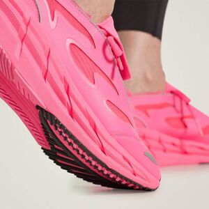 Chaussure adidas by Stella McCartney ADISTAR Solar Pink / Solar Pink / Solar Pink 37 1/3 - Publicité Chaussure adidas by Stella McCartney ADISTAR Solar Pink / Solar Pink / Solar Pink 37 1/3 - Publicité