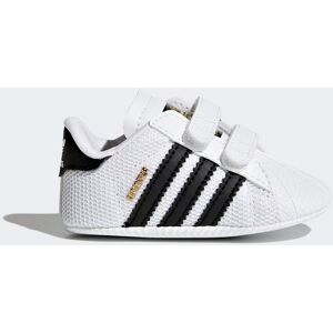 Adidas Chaussure Superstar Footwear White / Core Black / Cloud White 17 - Publicité Adidas Chaussure Superstar Footwear White / Core Black / Cloud White 17 - Publicité