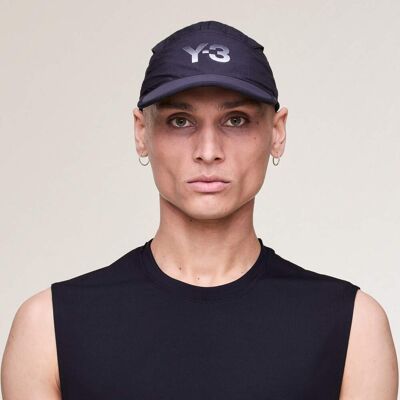 Adidas CASQUETTE Y-3 RUN Black S/M - Publicité Adidas CASQUETTE Y-3 RUN Black S/M - Publicité