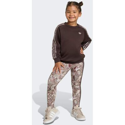 Ensemble sweat-shirt ras-du-cou oversize et legging adidas x Liberty London Aurora Coffee / Multi / Multicolor / Wonder Taupe 5-6A - Publicité Ensemble sweat-shirt ras-du-cou oversize et legging adidas x Liberty London Aurora Coffee / Multi / Multicolor / Wonder Taupe 5-6A - Publicité