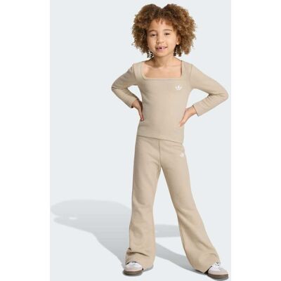Adidas ENSEMBLE CÔTELÉ HAUT MANCHES LONGUES LEGGING WINTERIZED Khaki Three 4-5A - Publicité Adidas ENSEMBLE CÔTELÉ HAUT MANCHES LONGUES LEGGING WINTERIZED Khaki Three 4-5A - Publicité