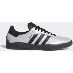 Adidas Chaussure Puig Samba Silver Metallic / Core Black / Core Black 44 2/3 - Publicité Adidas Chaussure Puig Samba Silver Metallic / Core Black / Core Black 44 2/3 - Publicité