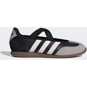 Adidas CHAUSSURE BARREDA MARY JANE Core Black / Core White / Gum 41 1/3 - Publicité Adidas CHAUSSURE BARREDA MARY JANE Core Black / Core White / Gum 41 1/3 - Publicité