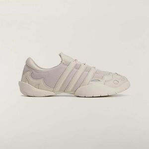 Adidas Chaussure Y-3 REGU 2002 Alumina / Alumina / Alumina 40 - Publicité Adidas Chaussure Y-3 REGU 2002 Alumina / Alumina / Alumina 40 - Publicité