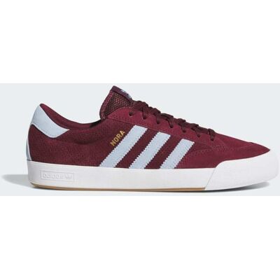 Adidas Chaussure NORA Maroon / Clear Sky / Cloud White 46 - Publicité Adidas Chaussure NORA Maroon / Clear Sky / Cloud White 46 - Publicité